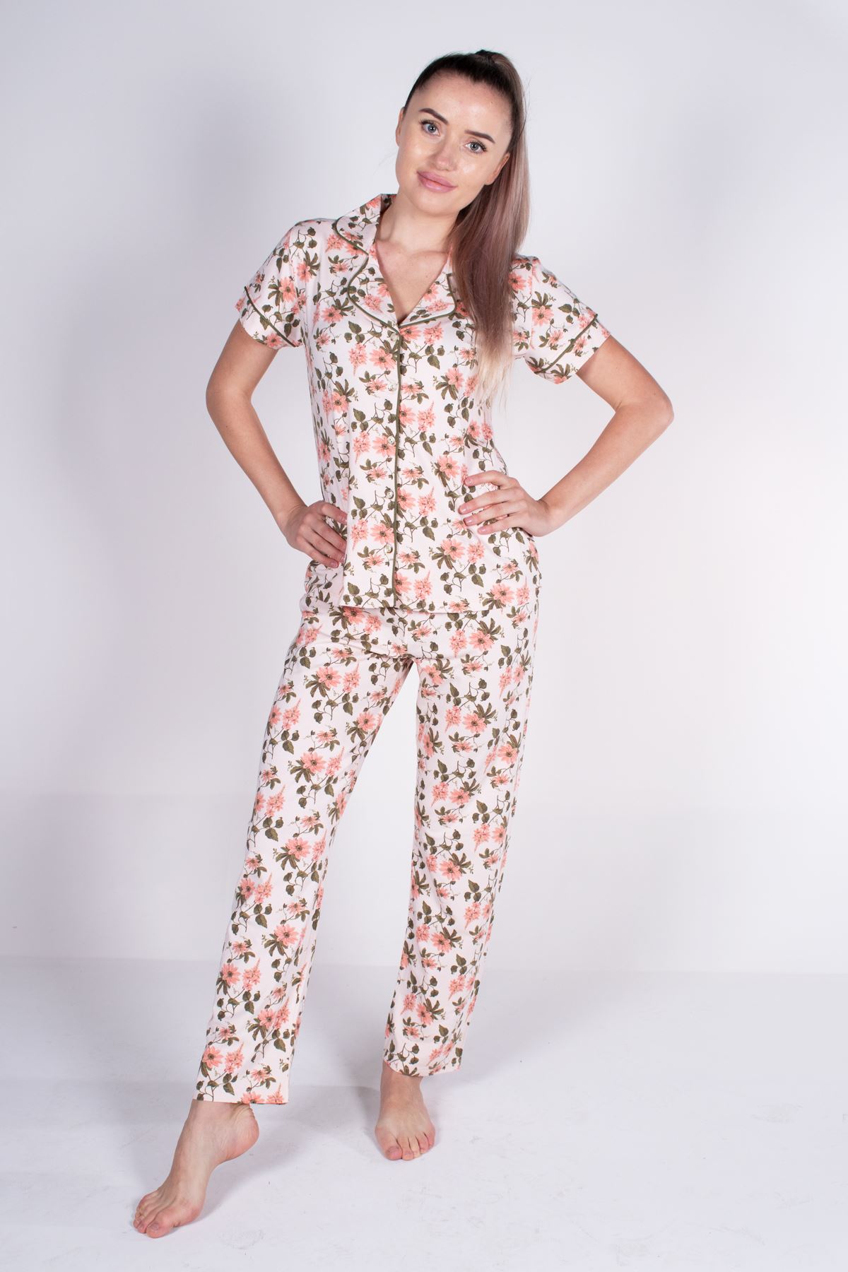 Malabadi Kadın Yavruağzı Düğmeli Likralı Modal Yazlık Pijama Takımı 5004