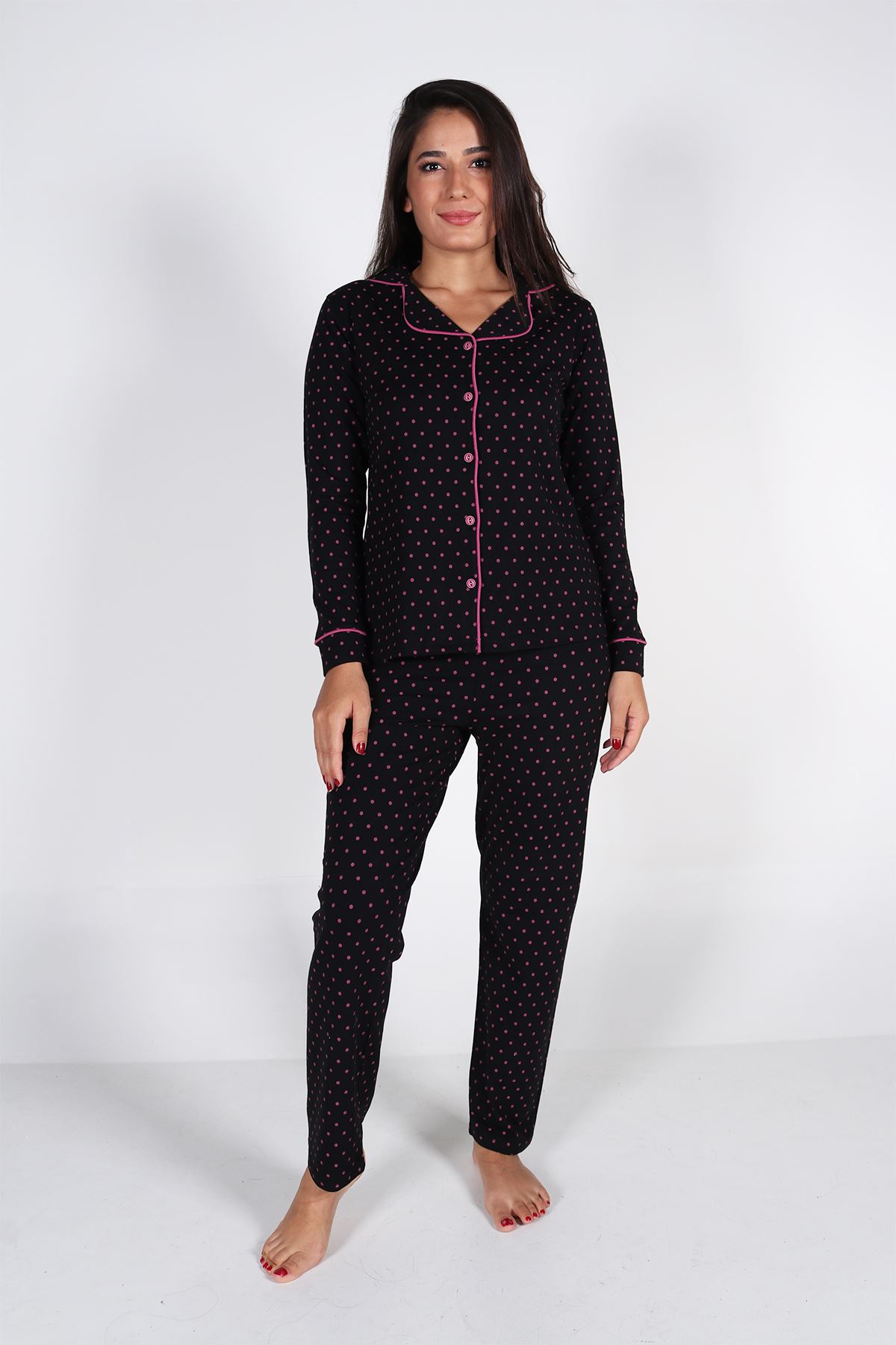 Malabadi Kadın Siyah Puantiyeli Düğmeli Uzun Kol Pijama Takımı 5007