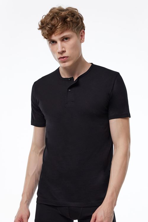Malabadi Erkek Siyah Düğmeli Yaka İnce Modal Yaz Serinliği T-shirt 083